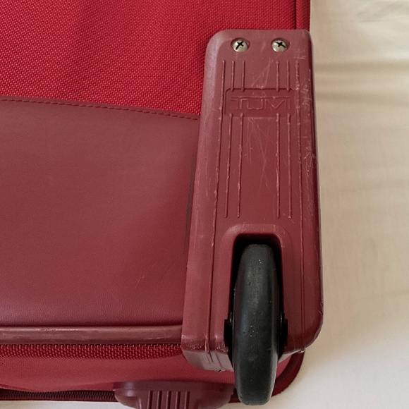 TUMI Alpha Ballistic Nylon 22” Wheeled Carry-on Red - Picture 13 of 16